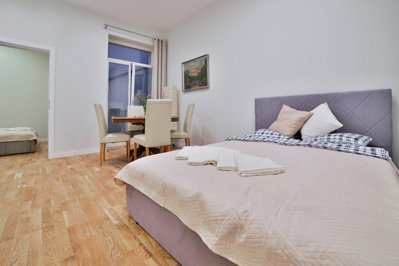 Art Palace Apartments Krasków Dış mekan fotoğraf